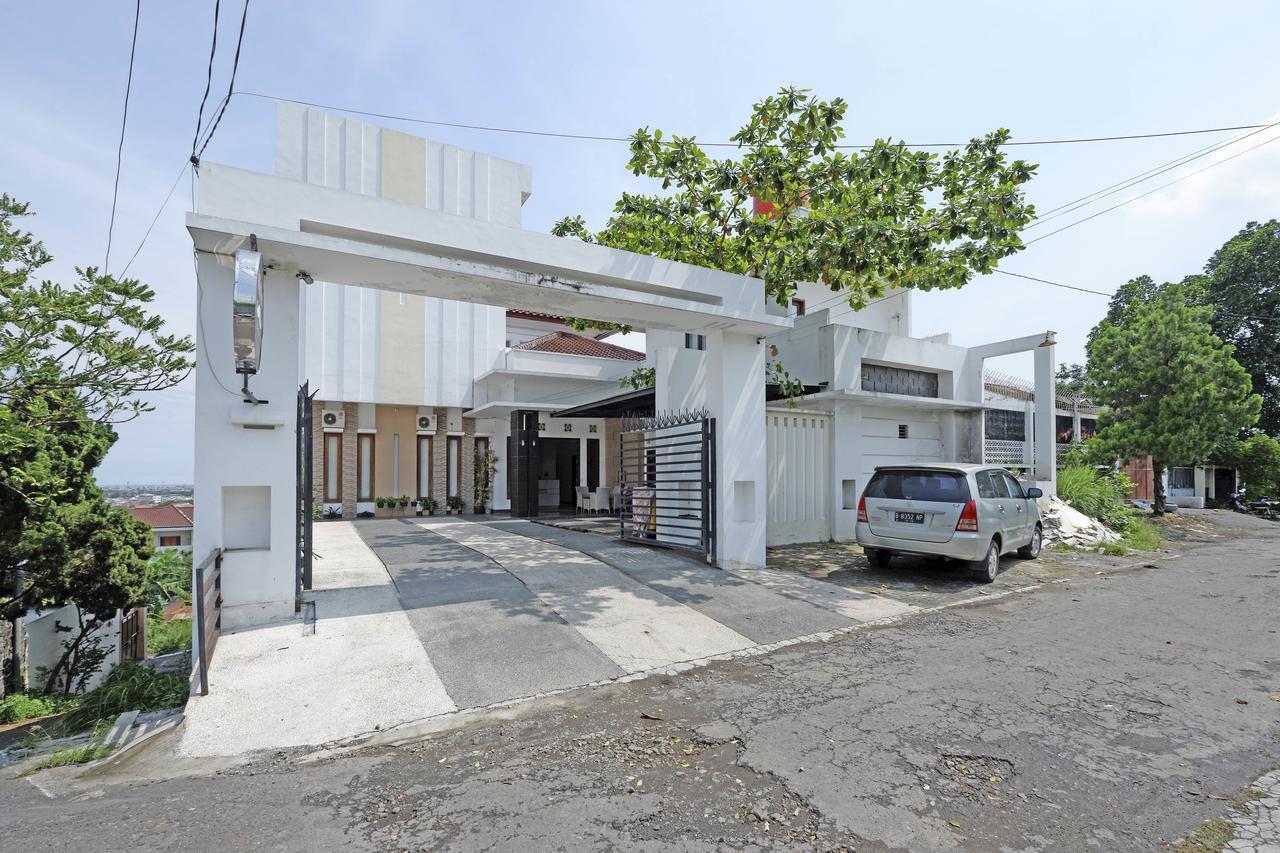 Reddoorz Near Sam Poo Kong Semarang