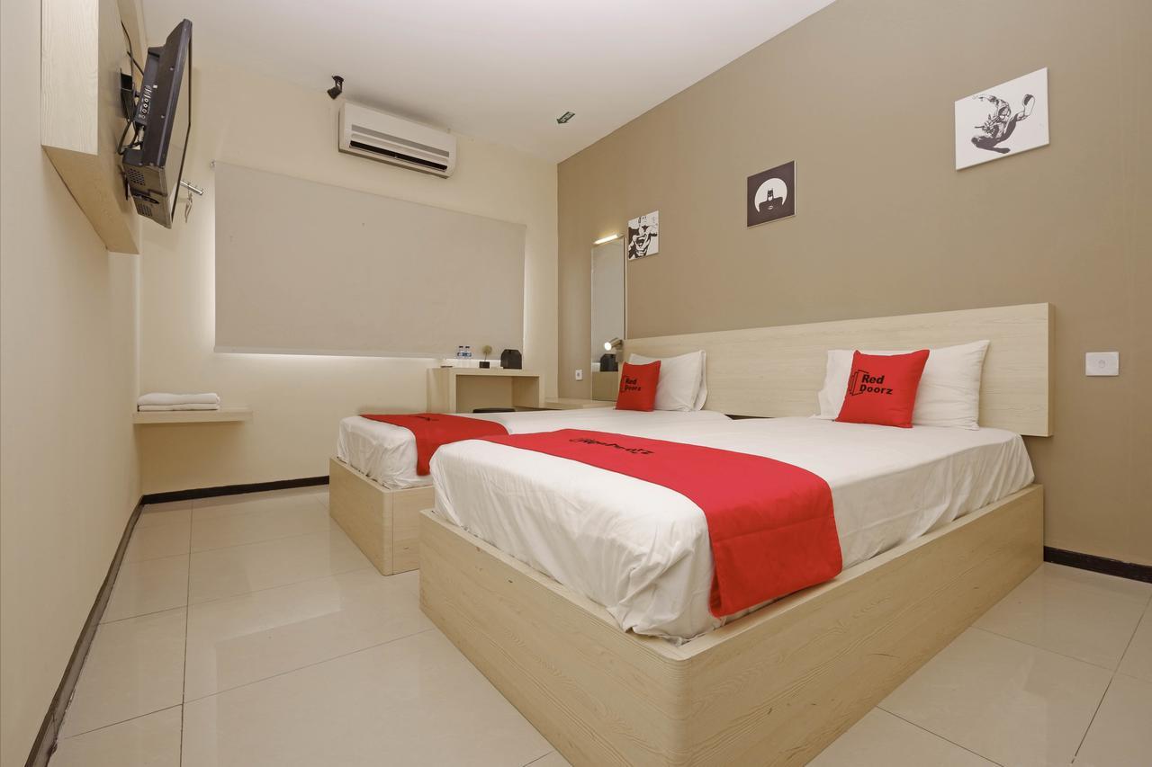 Reddoorz Near Sam Poo Kong Wisma tamu 3*